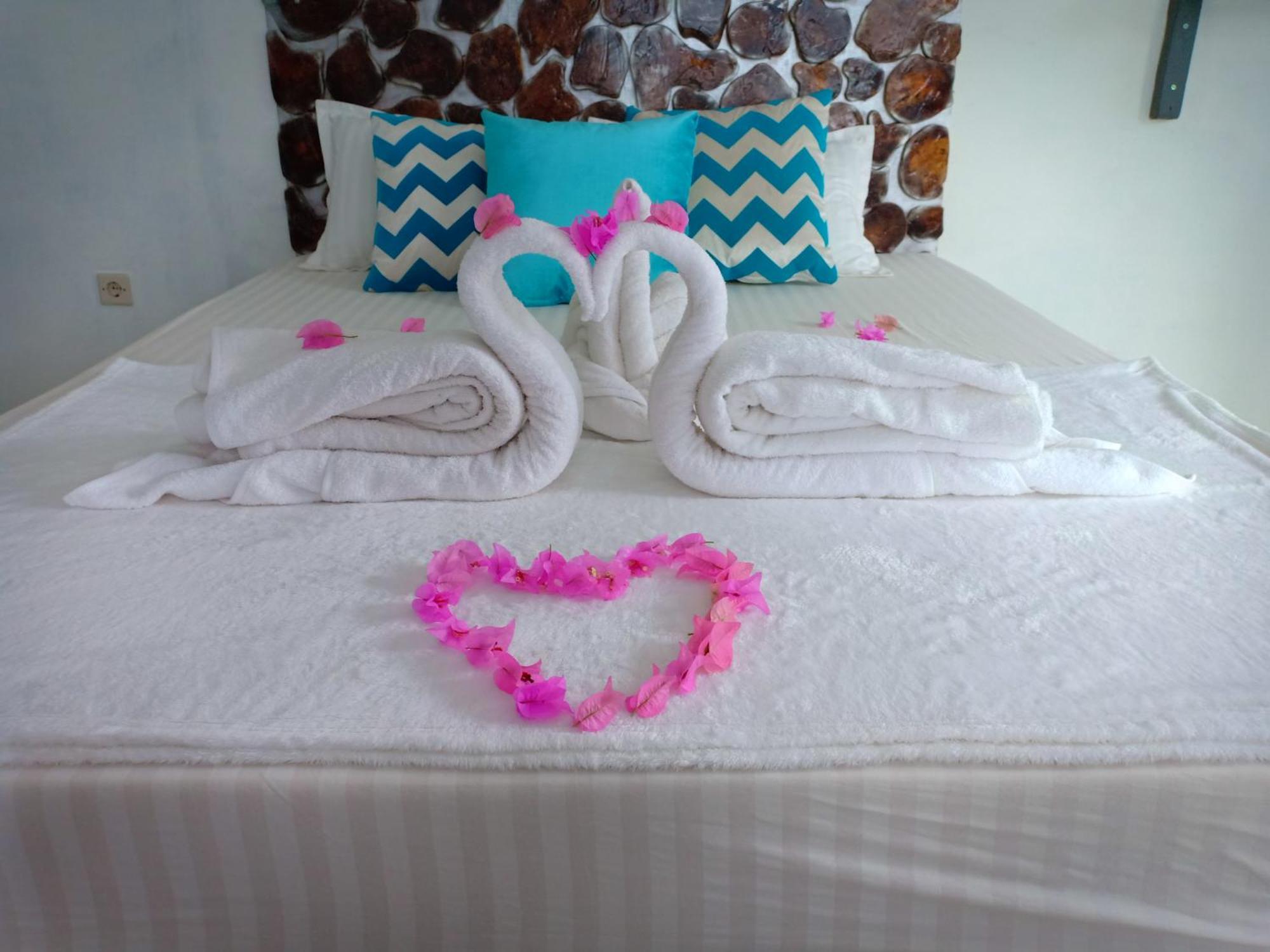 Blue Coral Homestay Karimunjawa Luaran gambar