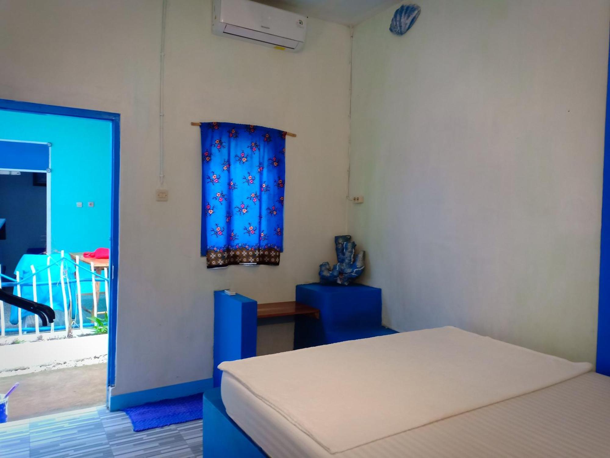 Blue Coral Homestay Karimunjawa Luaran gambar